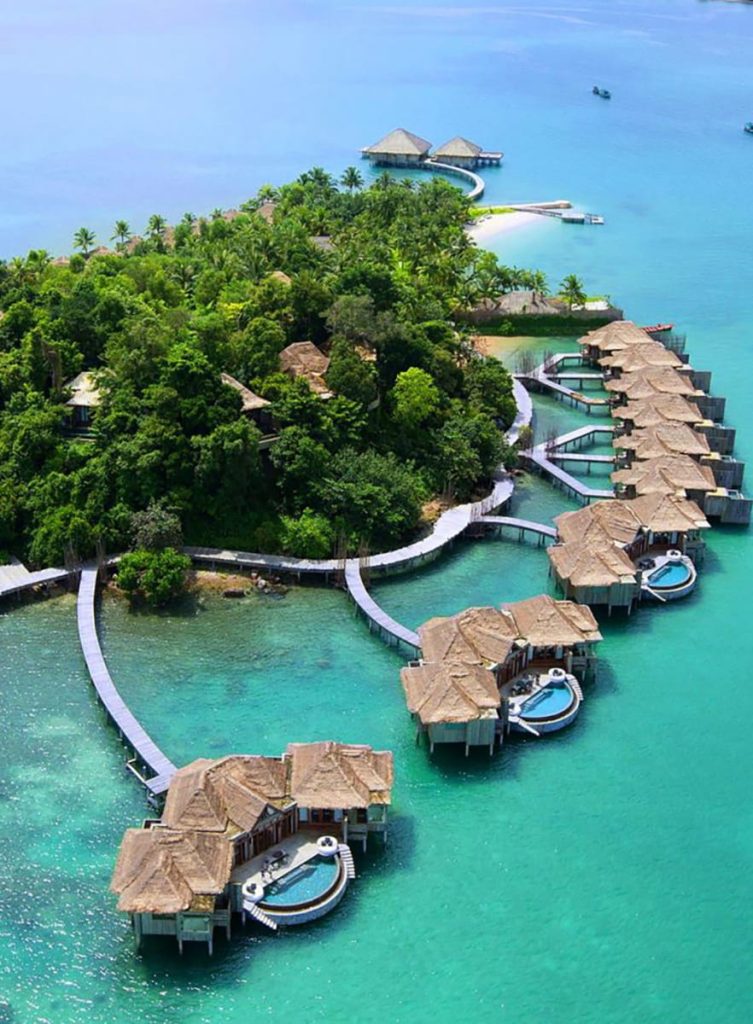 Cambodia’s Ancient Temples & Pristine Beach