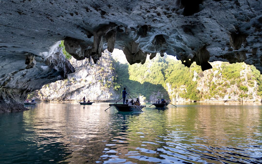halong-bay-caves-1