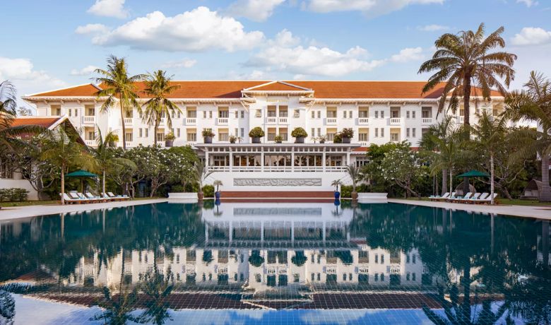 cambodia-honeymoon-4-raffles-grand-hotel-dangkor