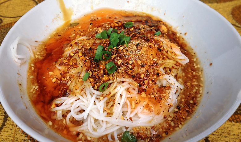 street-food-in-myanmar-11-meeshay