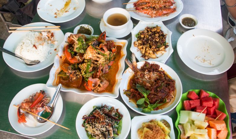 street-food-in-myanmar-18-grilled-seafood
