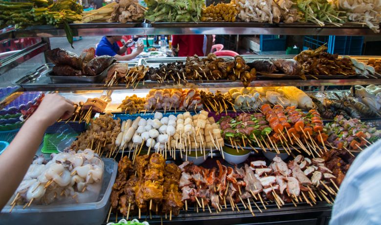 street-food-in-myanmar-8-grilled-skewers