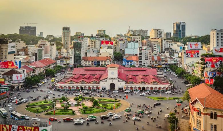 how-to-haggle-in-vietnam-4-ben-thanh-market