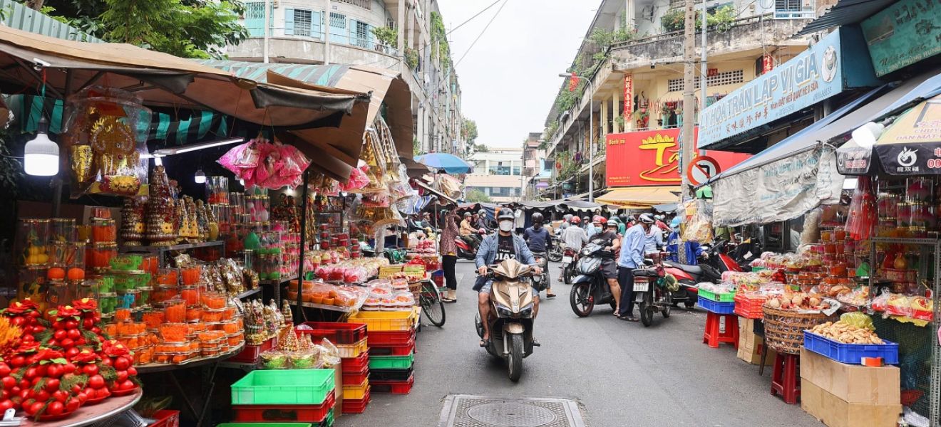 How to Haggle in Vietnam: Master the Market Like a Local
