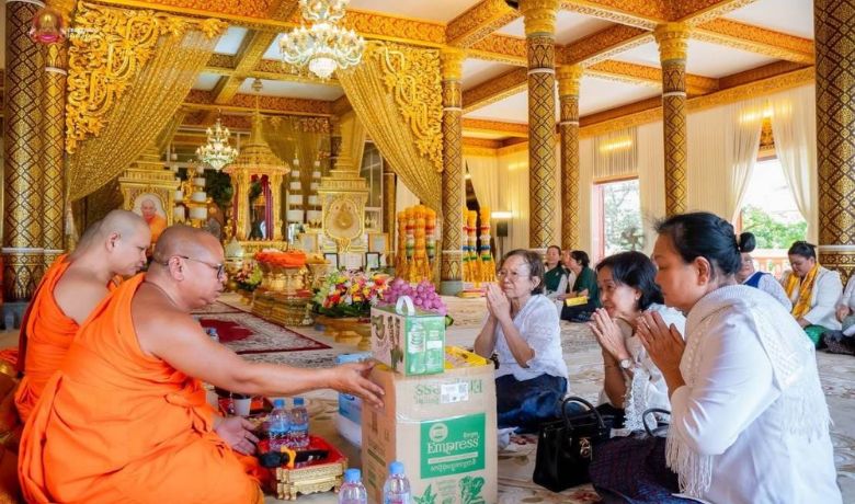 visiting-cambodia-in-july-17-buddhist-lent