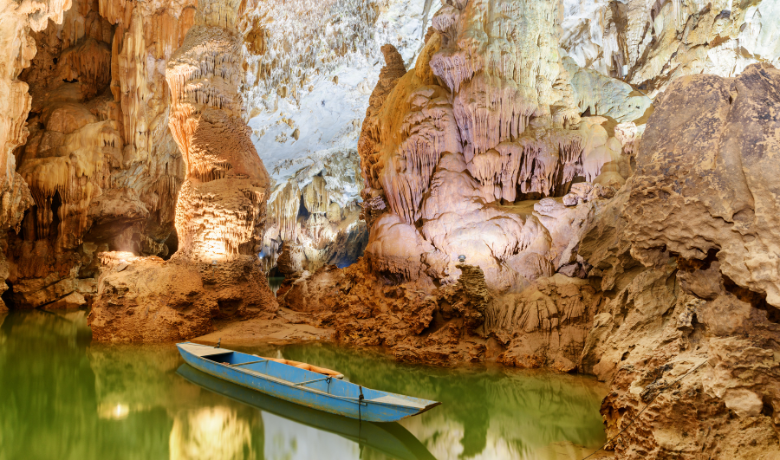 hollywood-spots-4-phong-nha-cave
