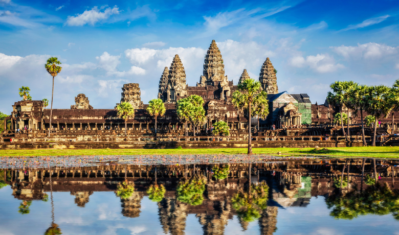 hollywood-spots-5-angkor-wat