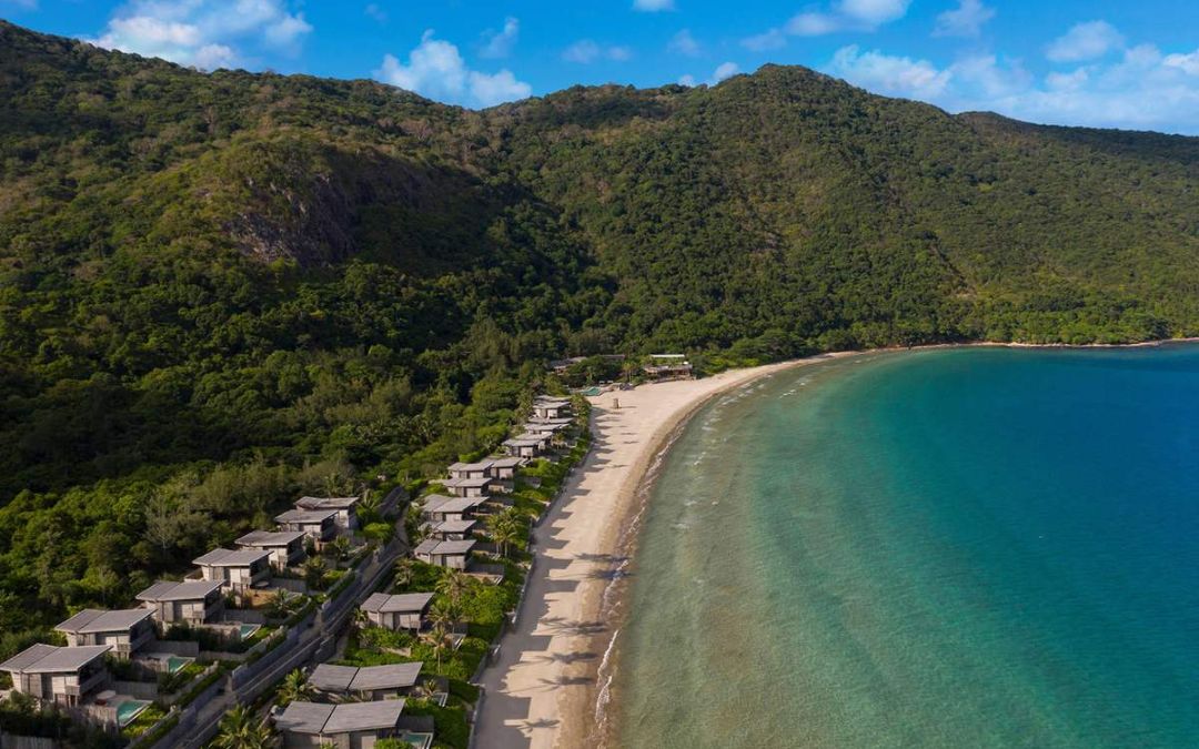 beach-town-in-vietnam-7