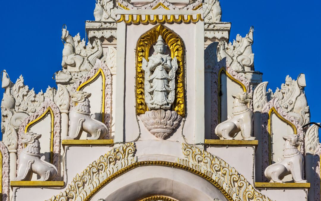 famous-pagodas-in-yangon-10