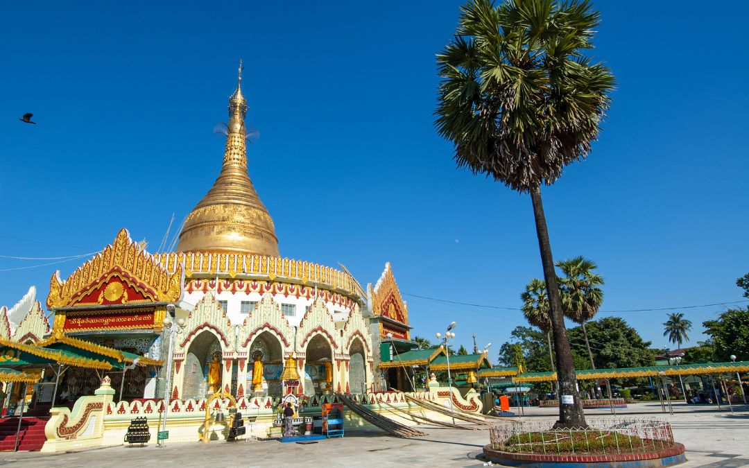famous-pagodas-in-yangon-2
