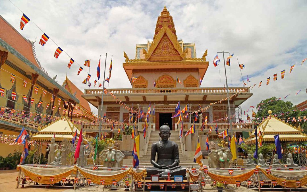 cambodia-etiquette-2