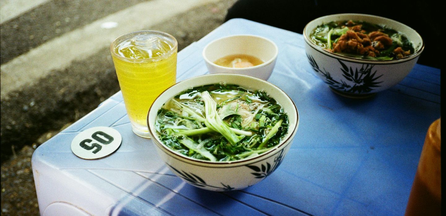 honeymoon-in-vietnam-3-hanoi-street-food