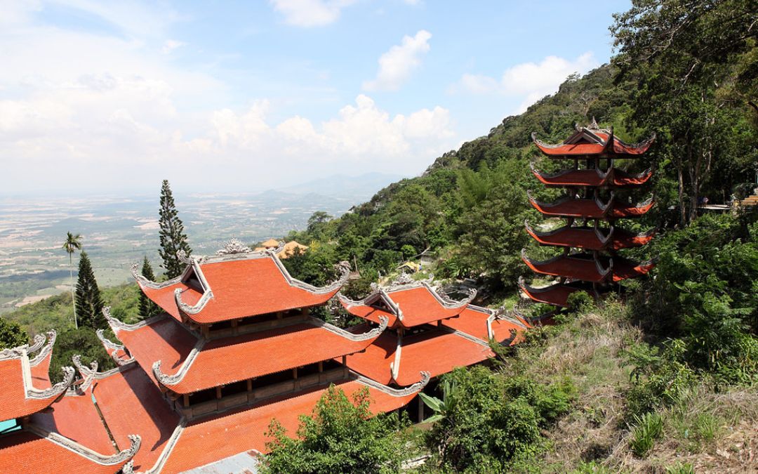 mountains-in-vietnam-12