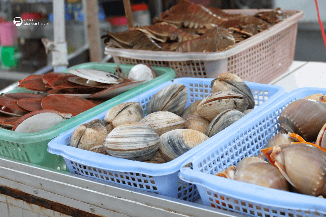 Visit Phu Quoc's markets