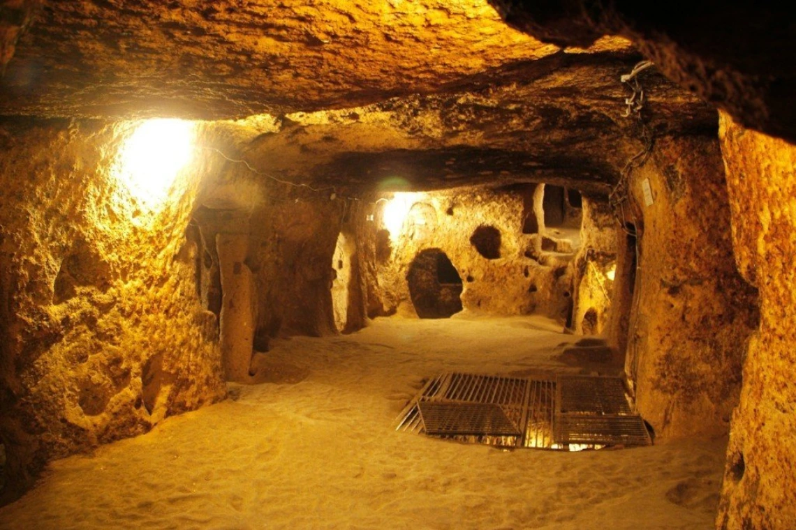 Underground Maze Inside Cu Chi Tunnels