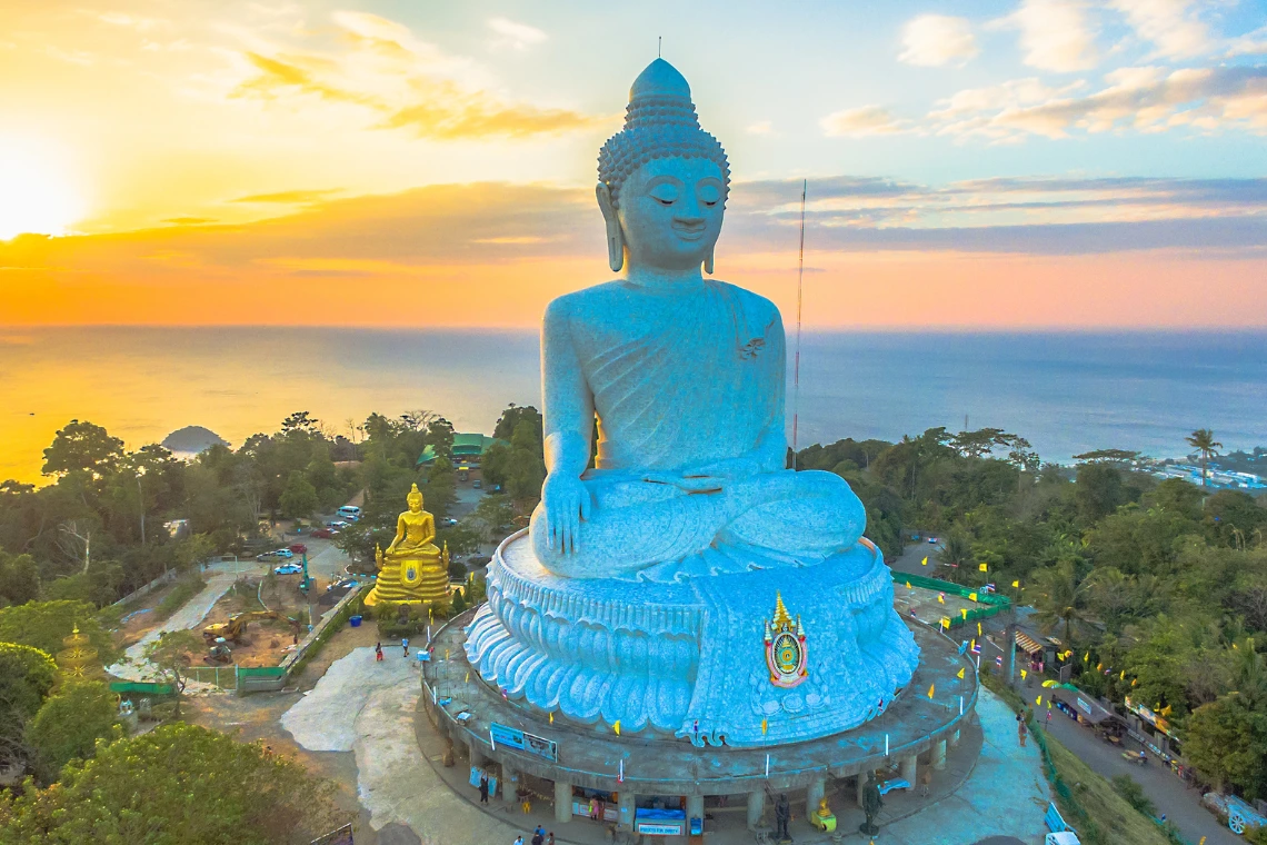 Visit The Big Buddha Statue In Phuket