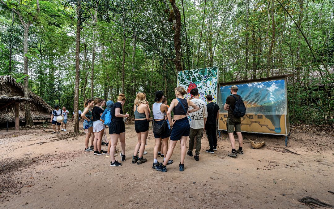 mekong-delta-cu-chi-tunnel-tour-6