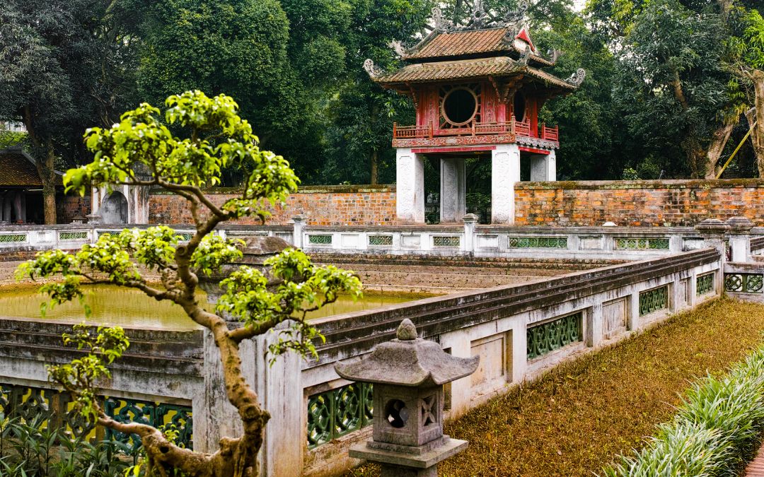 walking-tour-in-hanoi-4