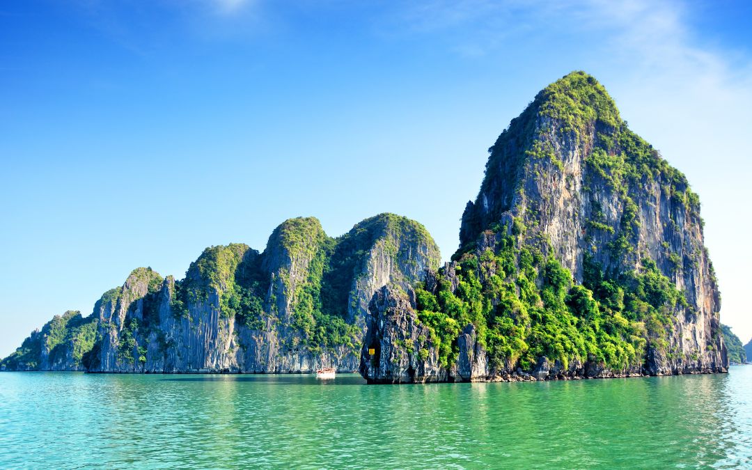 things-to-do-in-halong-bay-11