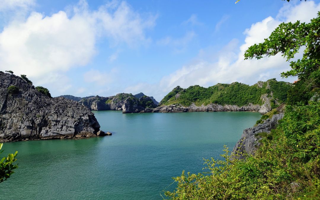 cat-ba-island-1