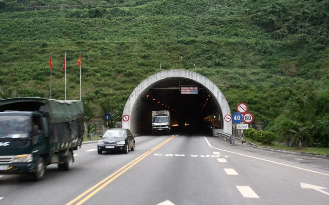hai-van-pass-tour-11