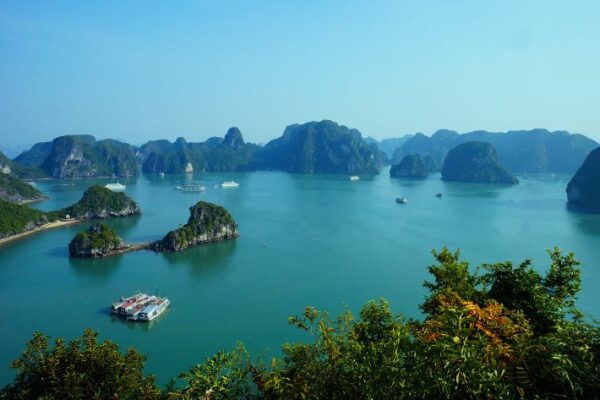 Lan Ha Bay: Ultimate Guide to Vietnam’s Hidden Paradise