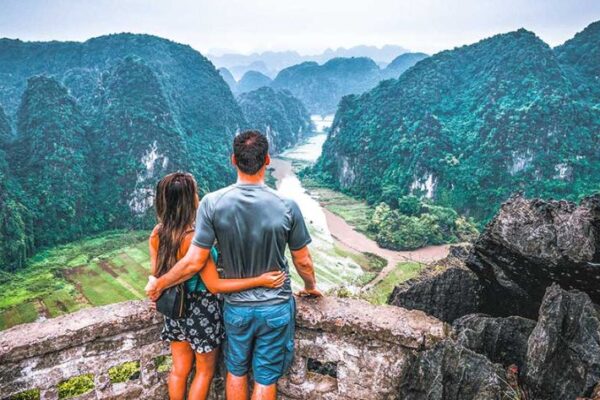 Vietnam Honeymoon Itinerary Guide - From Scenic Beaches to Romantic Cities