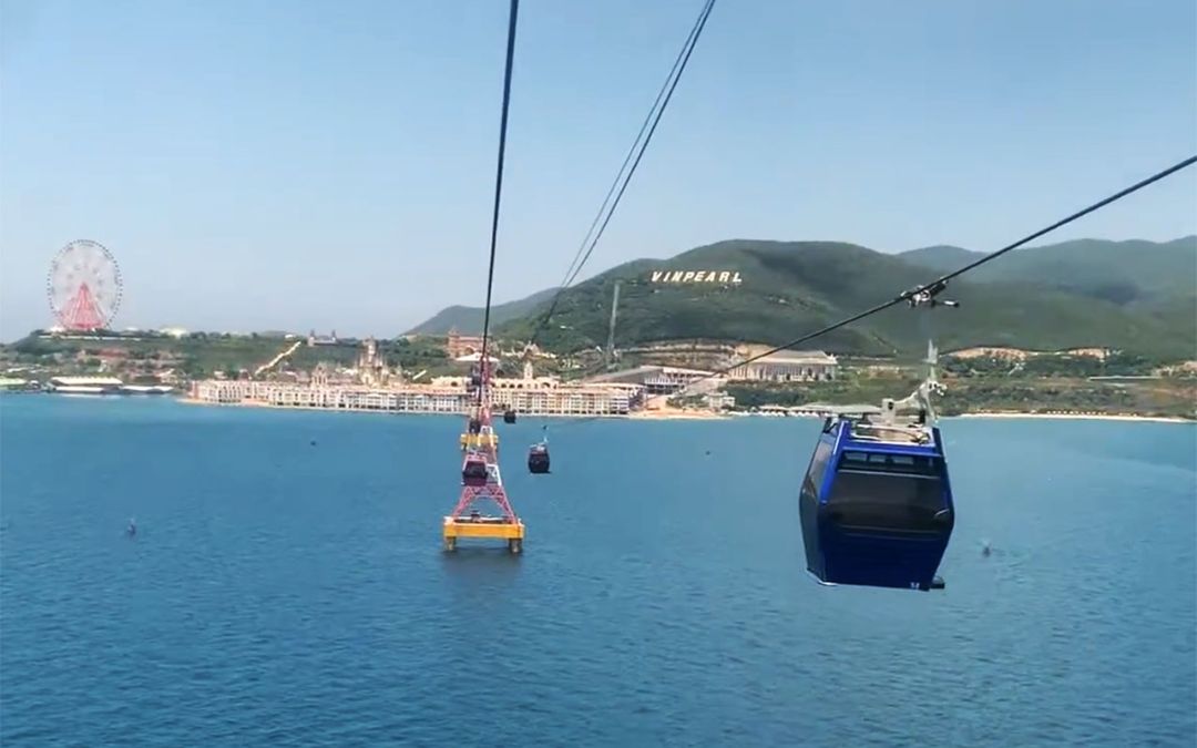 vietnam-cable-car-2