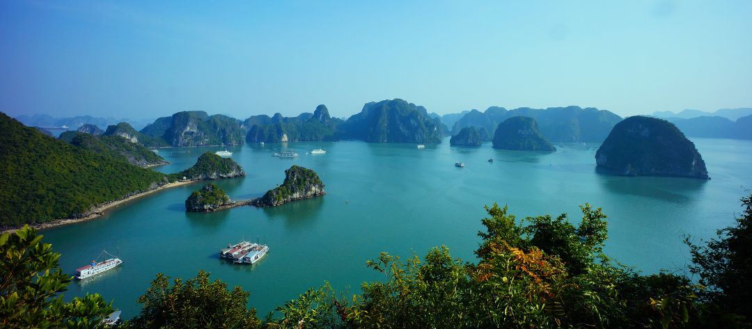 Lan Ha Bay: Ultimate Guide to Vietnam’s Hidden Paradise
