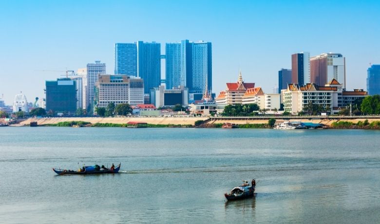 is-phnom-penh-worth-visiting-1