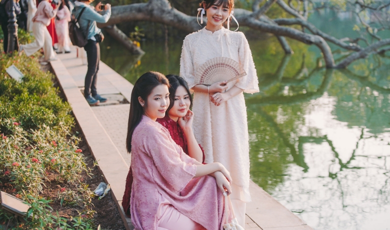 traditional-Vietnamese-clothing-4