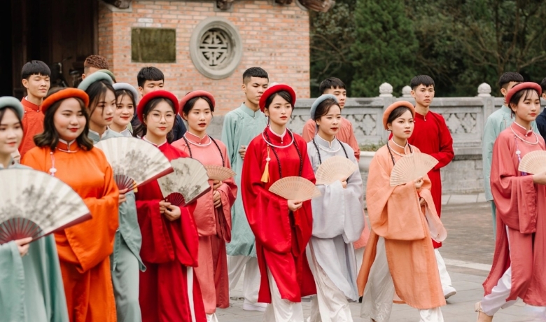 traditional-vietnamese-clothing-1