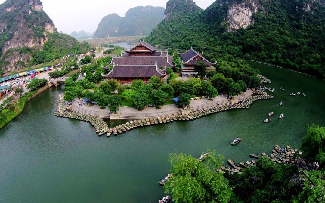 ninh-binh-boat-tour-trang-an