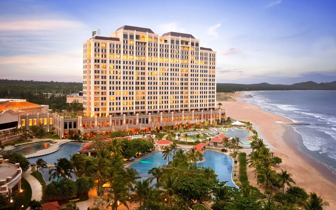 grand-ho-tram-vietnam-strip