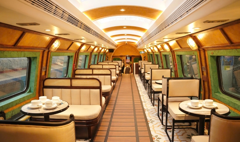 heritage-train-vietnam-3