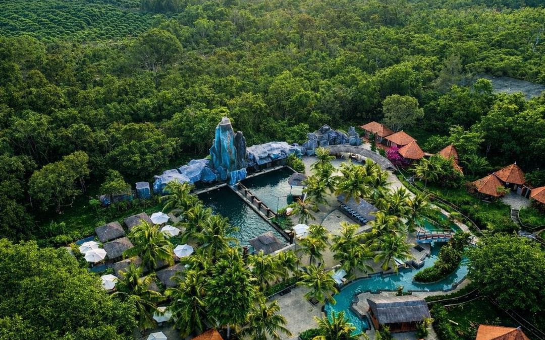 ho-tram-vietnam-binh-chau