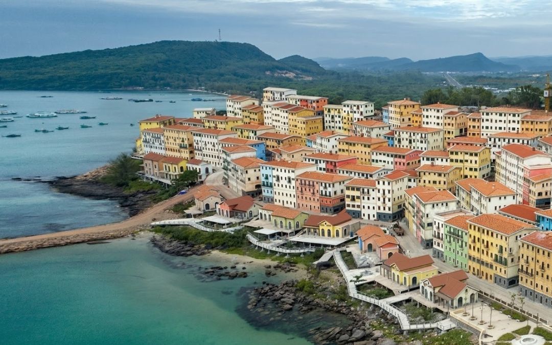 sunset-town-phu-quoc-Mediterranean-Town