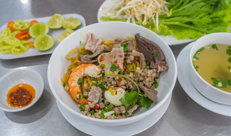 traditional-vietnamese-dishes-9