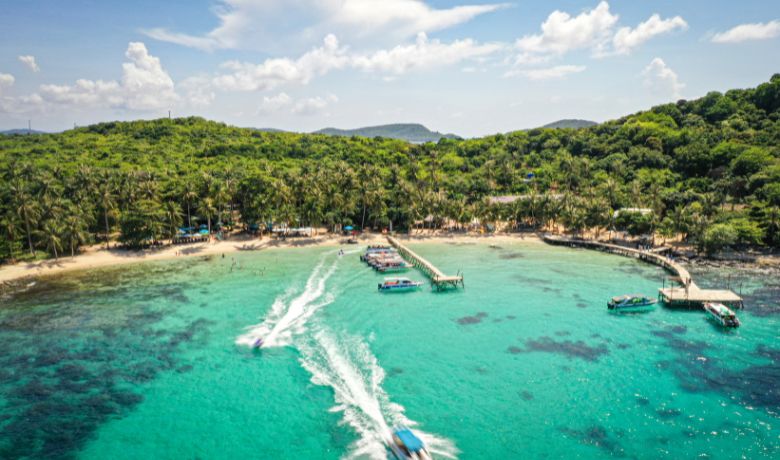phu-quoc-beach-in-vietnam