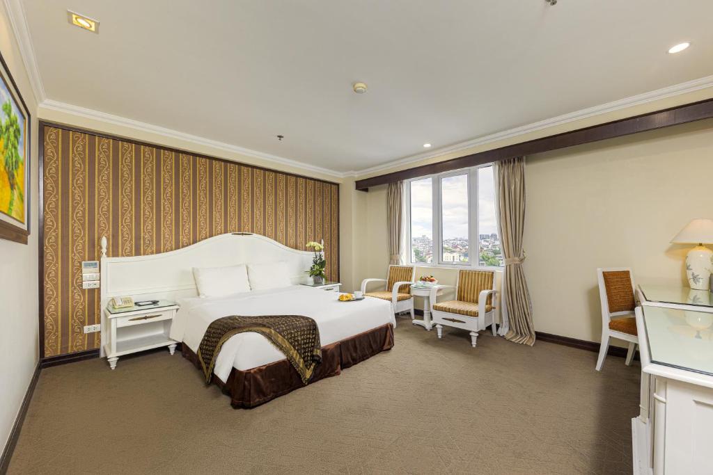 chalcedony-hotel