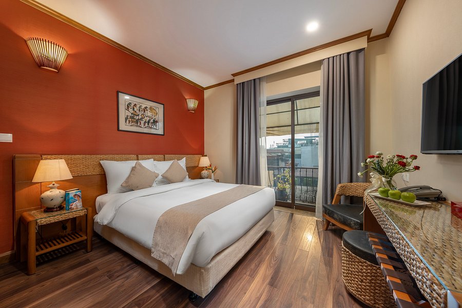 mk-premier-boutique-hotel-balcony-deluxe