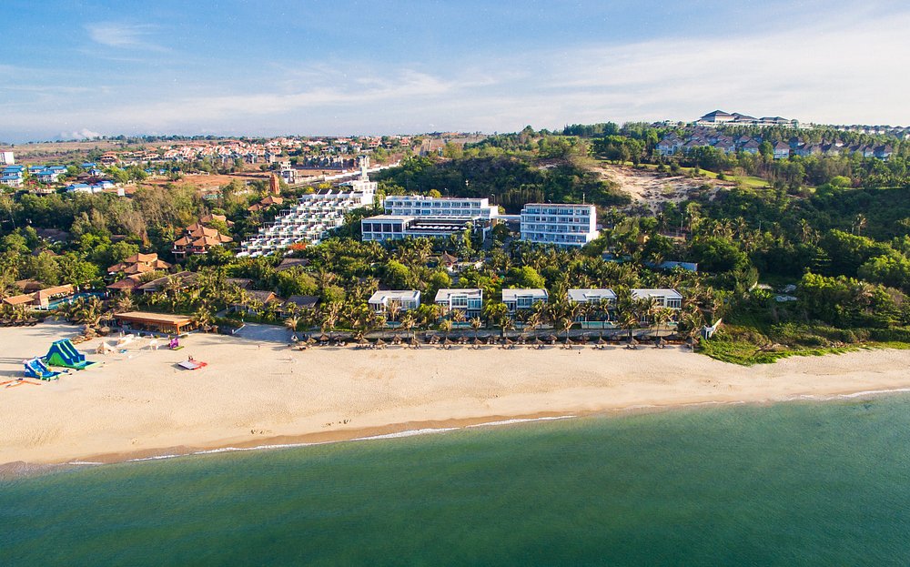 the-cliff-resort-residences