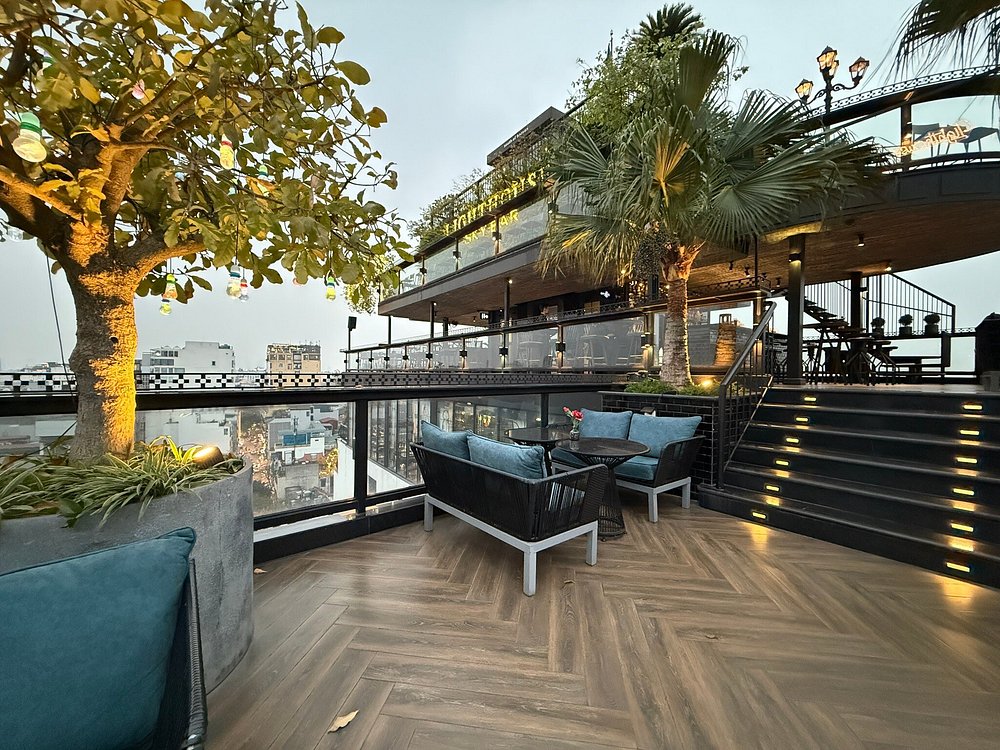 la-siesta-premium-hang-be-hotel-hanoi
