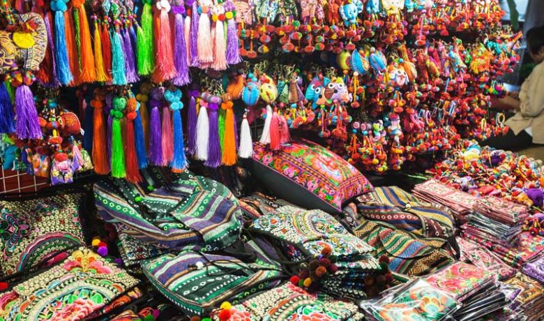 chiang-mai-night-bazaar-thailand