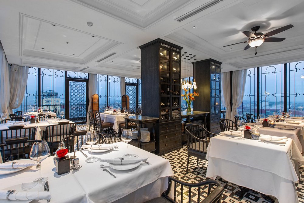 la-siesta-premium-hang-be-hotel-hanoi