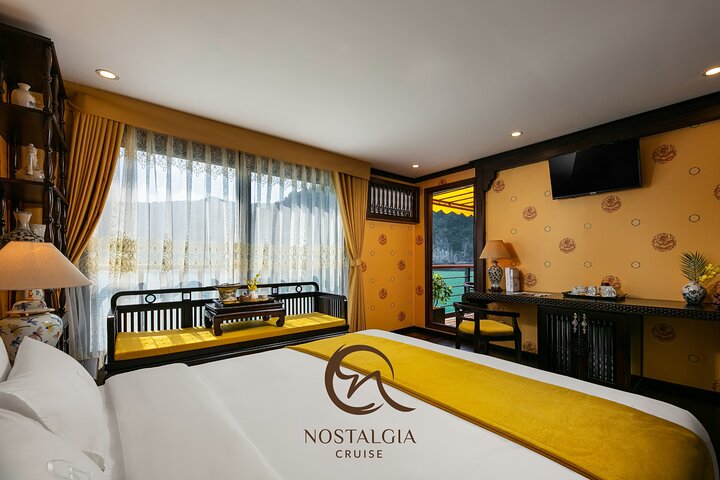 nostalgia-cruises-ha-long