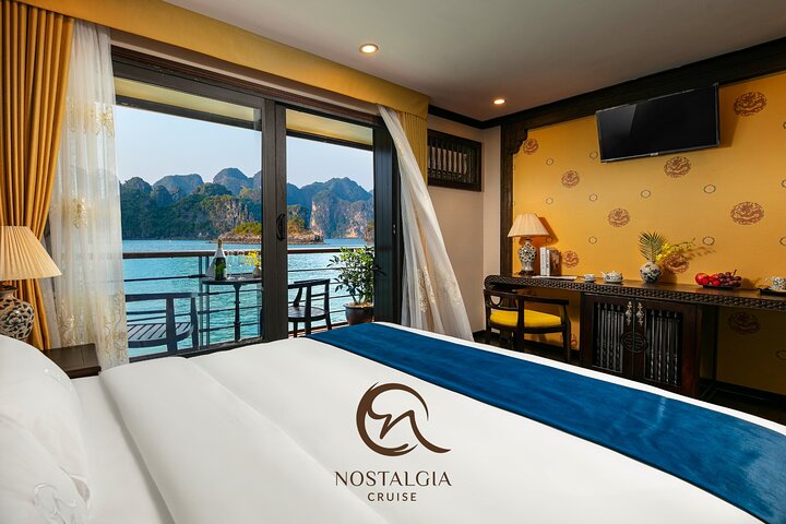 nostalgia-cruises-ha-long
