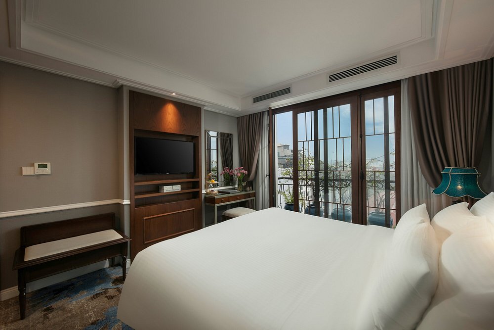the-oriental-jade-hotel