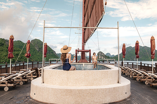 heritage-line-ylang-cruise