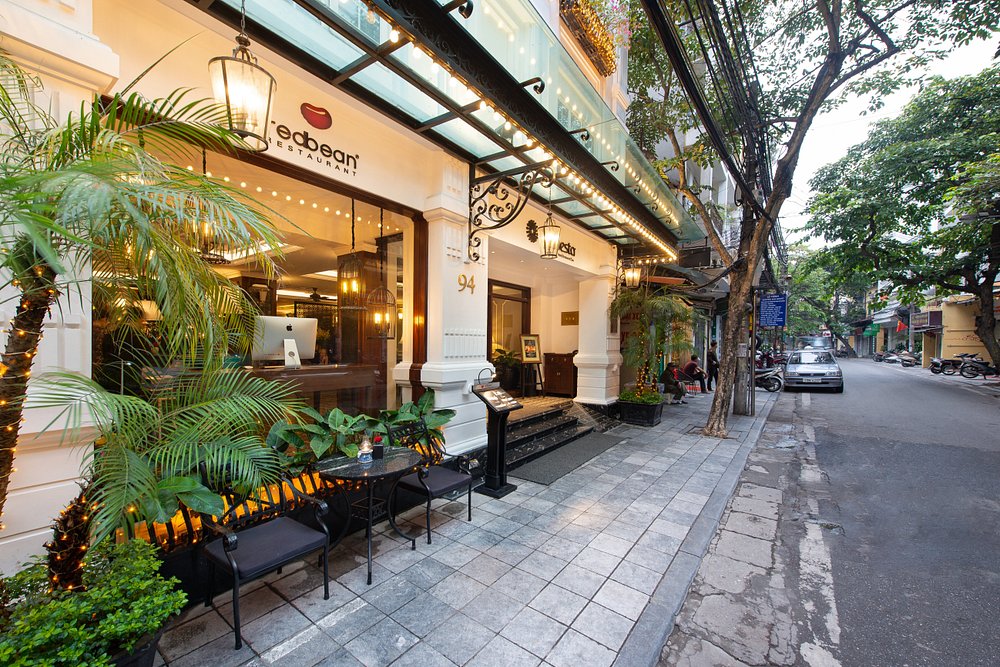 la-siesta-classic-ma-may-hanoi